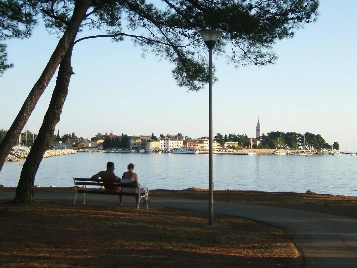 Laura A2, 5 Minutes Of Walking To The Beach Apartment Novigrad  Novigrad (Istria)