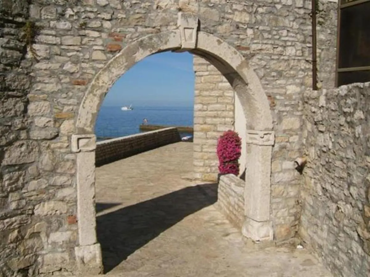 Laura A2, 5 Minutes Of Walking To The Beach Apartment Novigrad