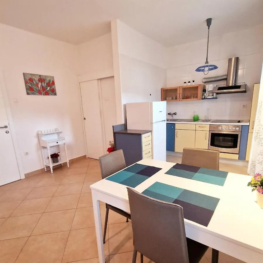 Laura A2, 5 Minutes Of Walking To The Beach Apartment Novigrad  Novigrad (Istria)