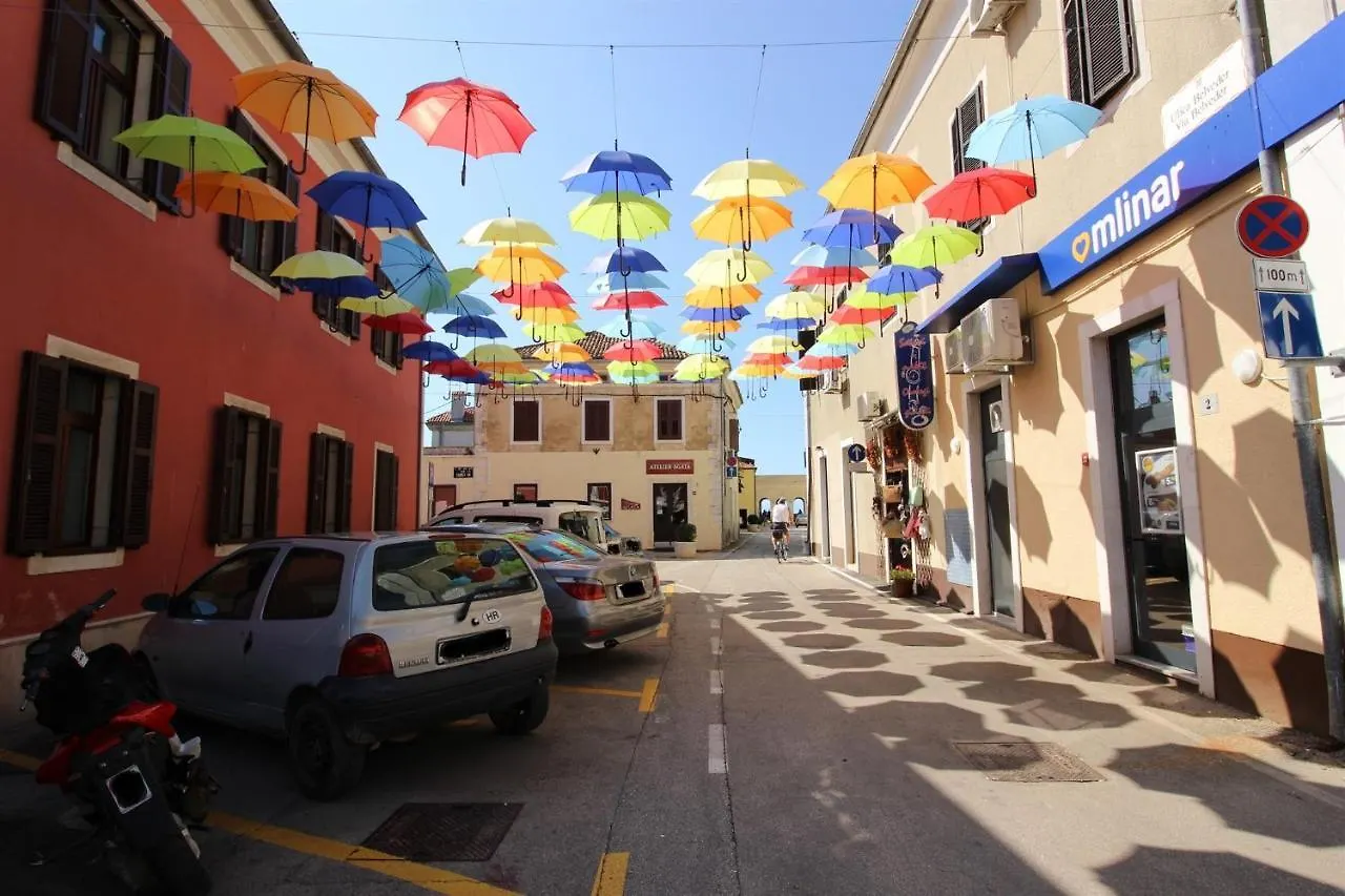 Laura A2, 5 Minutes Of Walking To The Beach Apartment Novigrad  Croatia